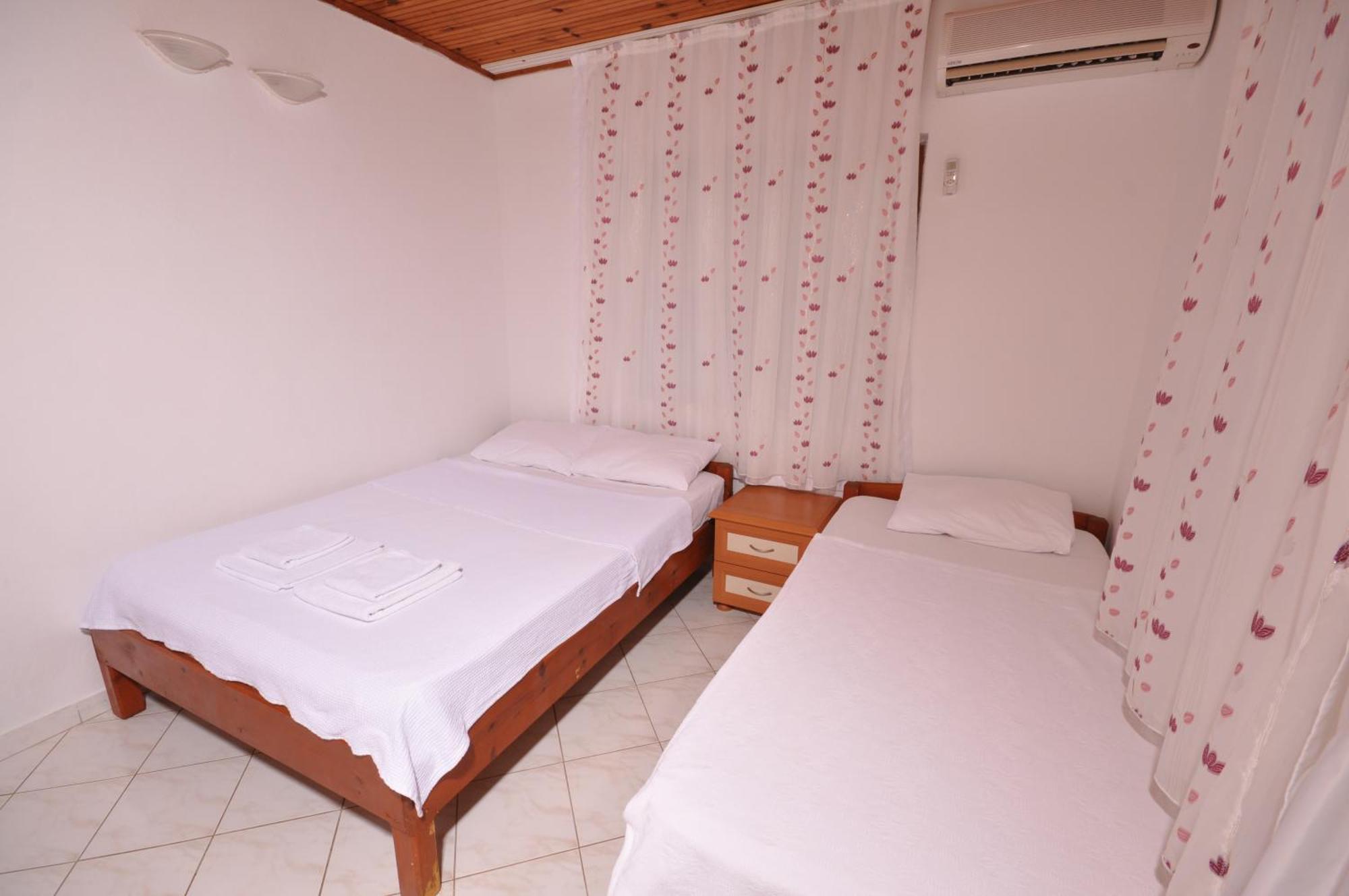 Hotel Cesur Pansiyon Çıralı Habitación foto